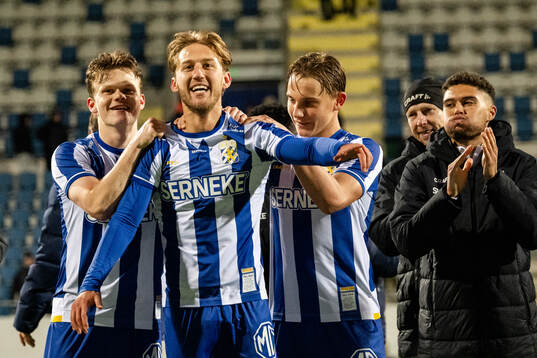 IFK Göteborgs Kolbeinn Thordarson och Arbnor Mucolli jublar
