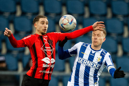 Nordic Uniteds Aziz Harabi och IFK Göteborgs Oscar Wendt