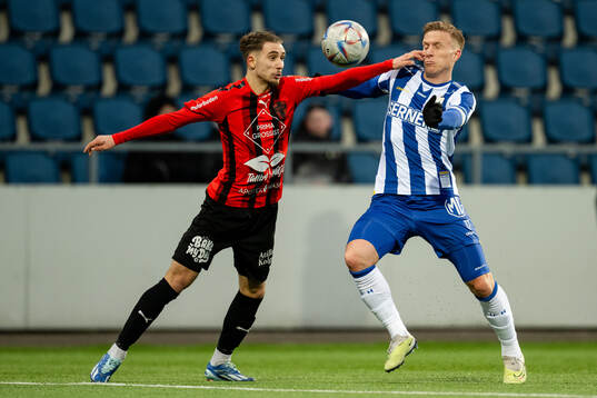 Nordic Uniteds Aziz Harabi och IFK Göteborgs Oscar Wendt