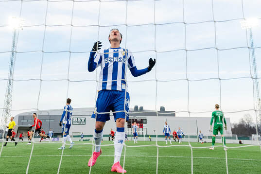 IFK Göteborgs Sebastian Hausner och målvakt Pontus