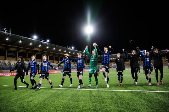 Sirius spelare jublar