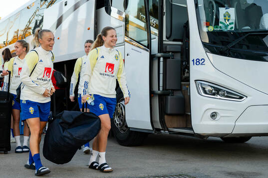 Hanna Bennison and Anna Anvegård of the women's national
