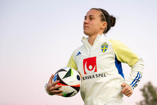 Julia Zigiotti Olme of the women's national football team