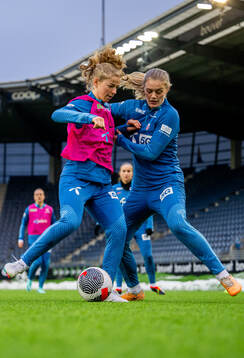 Justine Kielland and Mathilde Harviken of the Norwegian