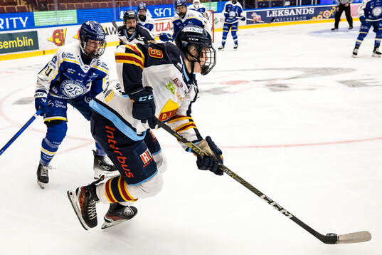 Leksands Emilie Kruse Johansen och Djurgårdens Linnea Natt