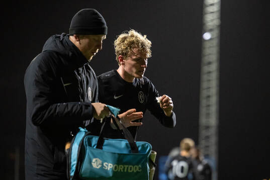 Landskrona BOISs Gustaf Westström har ont