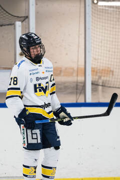HV71s Elin Svensson deppar