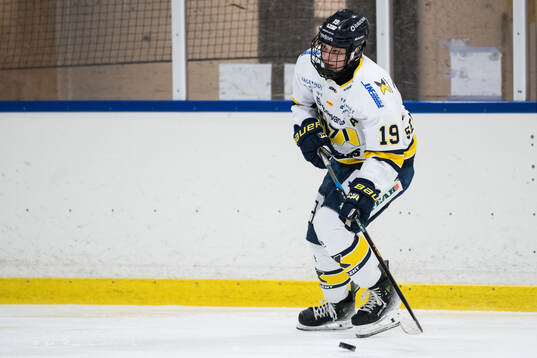 HV71s Klara Seroiszkova