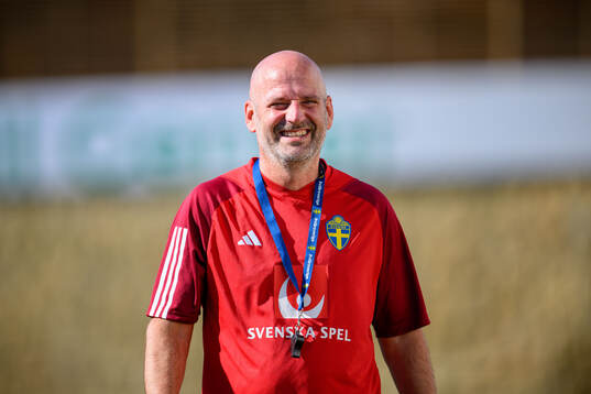 Assistant coach Magnus Wikman of Sweden of the women's