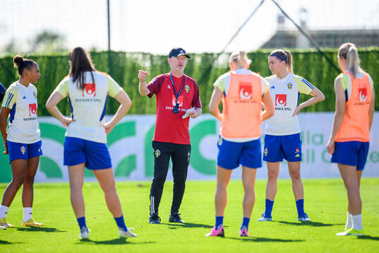 Head coach Peter Gerhardsson of Sweden of the women's