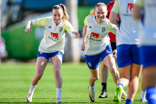 Kosovare Asllani and Matilda Vinberg of Sweden of the