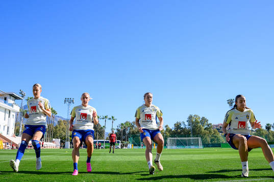 Emma Kullberg, Jonna Andersson, Filippa Angeldahl and Rusul