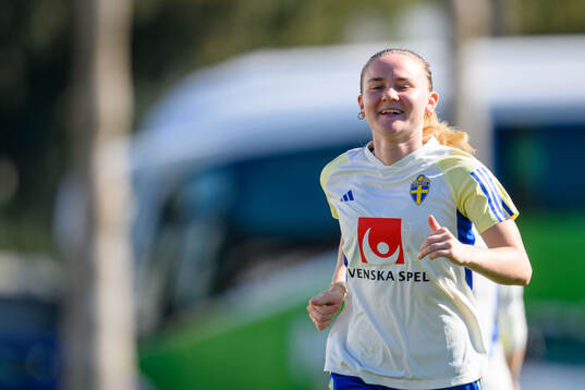 Matilda Vinberg of Sweden of the women's national football