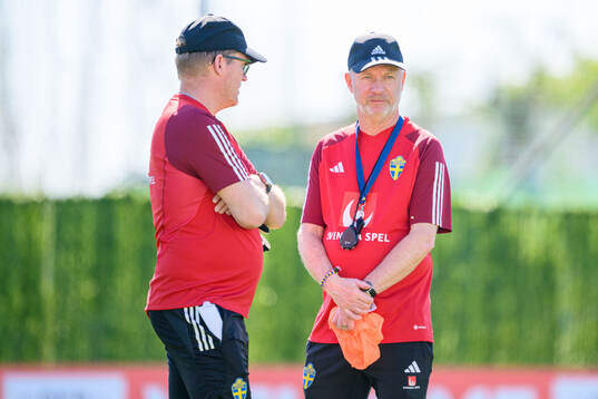 Goalkeeper coach Leif Troedsson and Head coach Peter