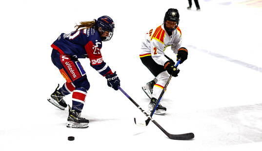 Linköpings Kristyna Patkova och Brynäs Maja Nylen-Persson