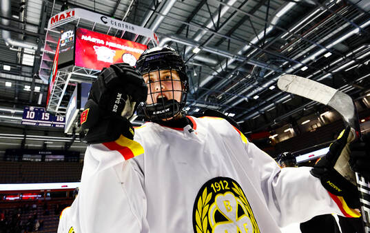 Brynäs Stina Sandberg jublar