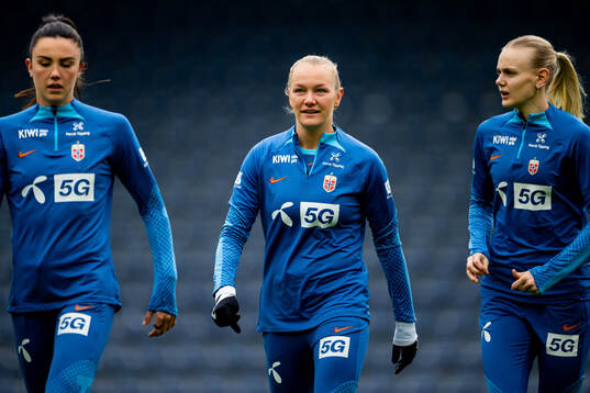 Ingrid Syrstad Engen, Frida Maanum and Karina Sævik of the