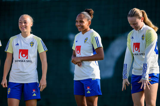 Hanna Bennison, Madelen Janogy and Matilda Vinberg of