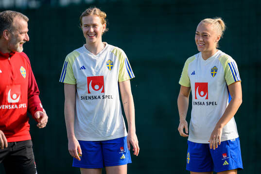 Emma Östlund and Hanna Bennison of Sweden of the women's