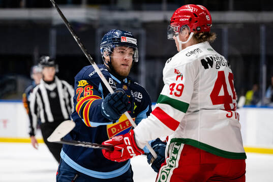 Djurgårdens Emil Berglund och Moras Noah Steen