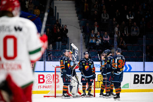 Djurgårdens målvakt Hugo Hävelid , Jakob Ragnarsson och