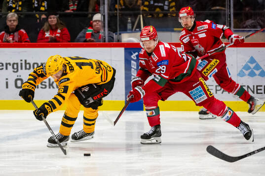 Skellefteås Max Lindholm och MoDos Mikkel Aagaard