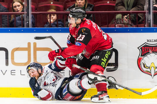 Linköpings Linus Hultström och Malmö Redhawks Fredrik