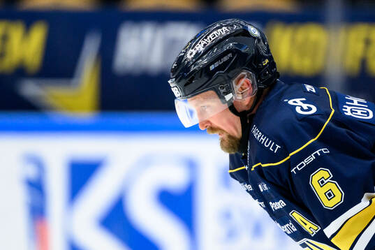 HV71s Anton Strålman deppar