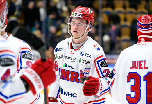 Timrås Simon Forsmark jublar