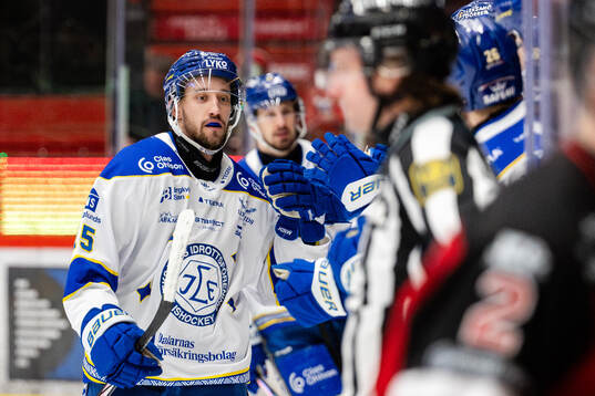 Leksands Max Veronneau jublar