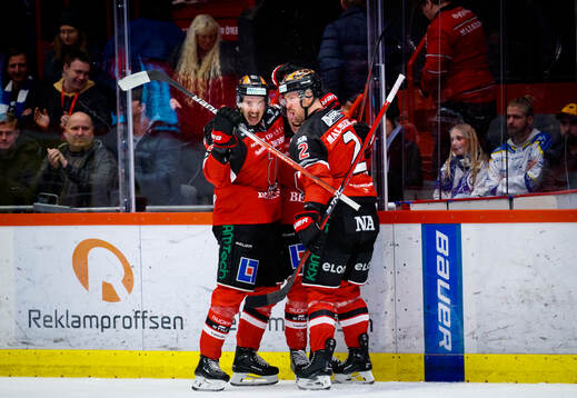 Örebros Jonathan Lekkerimäki jublar