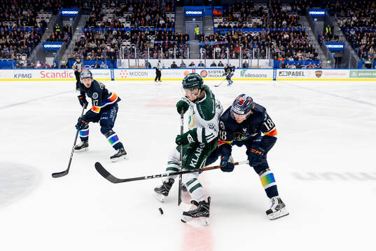 Färjestads Joakim Nygård och Växjös Marcus Sylvegård