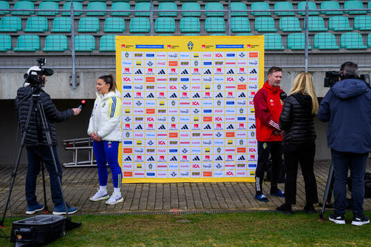 Johanna Rytting Kaneryd and head coach Peter Gerhardsson is