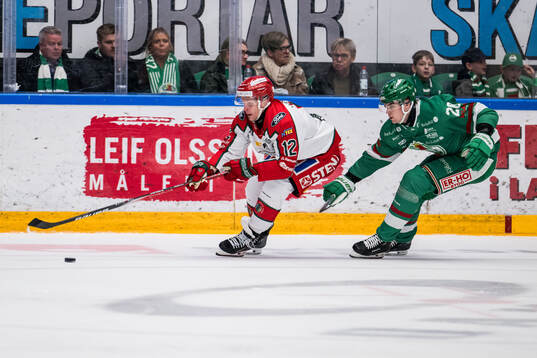 Frölundas Max Friberg och Rögles Lian Bichsel