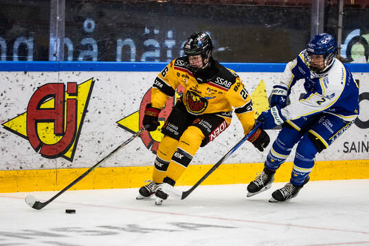 Luleås Sara Lindqvist och Leksands Taylor Leech