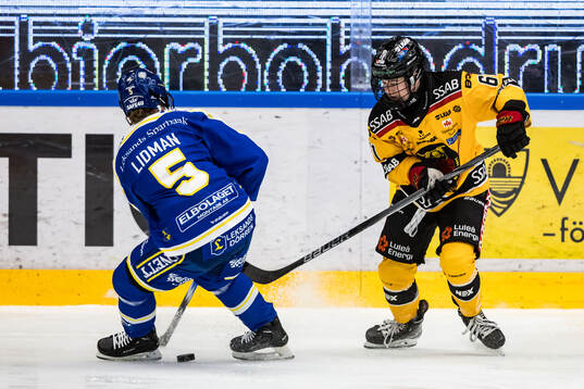 Leksands Nathalie Lidman och Luleås Jenni Hiirikoski