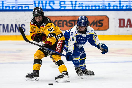 Luleås Viivi Vainikka och Leksands Matilda Af Bjur