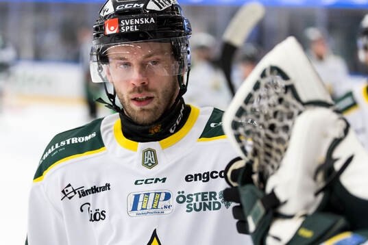 Östersunds Henrik Marklund jublar