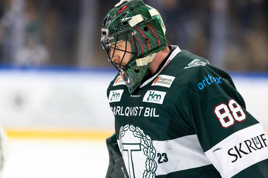 Tingsryds målvakt Tomas Ryden deppar