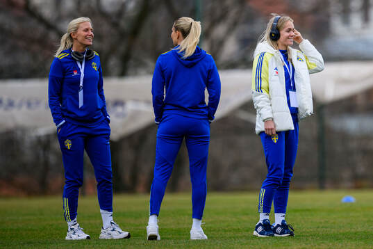 Josefine Rybrink and Hanna Lundkvist of Sweden