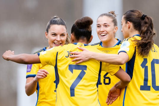 Johanna Rytting Kaneryd and Madelen Janogy of Sweden