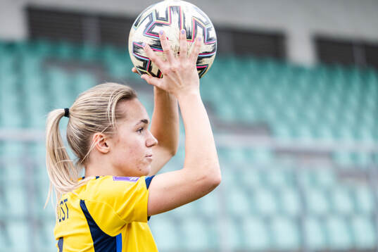 Hanna Lundkvist of Sweden