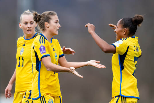 Stina Blackstenius, Filippa Angeldahl and Madelen Janogy of