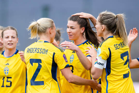 Pauline Hammarlund of Sweden celebrates the 0-4 goal
