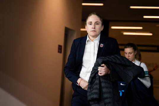 Head coach Gemma Grainger of Norway