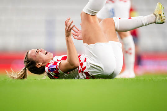 Tea Krznaric of Croatia in pain