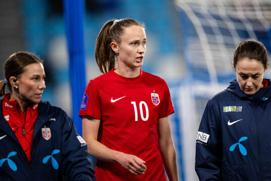Caroline Graham Hansen of Norway leaves the pitch