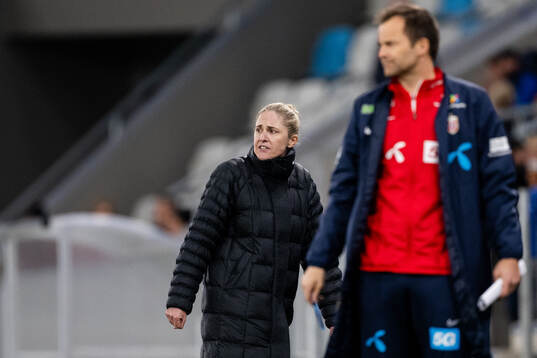Head coach Gemma Grainger of Norway