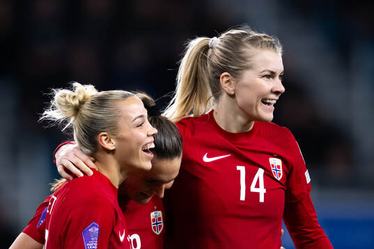 Celin Bizet Ildhusøy and Vilde Bøe Risa and Ada Hegerberg