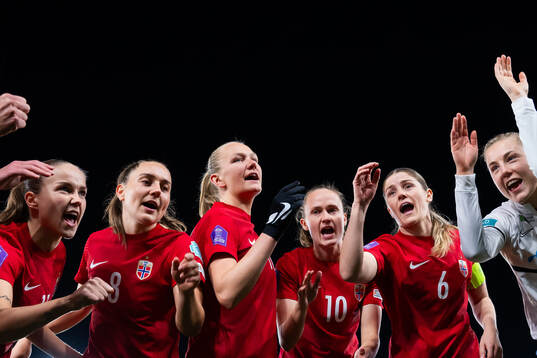Bläddra bland fler bilder av Football, Women's Nations League, Croatia - Norway